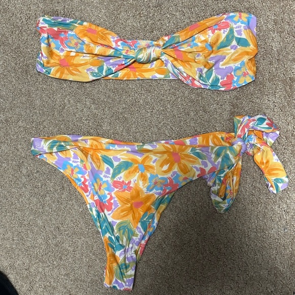 Stone Fox Swim Floral Bikini Set - Picture 2 of 7